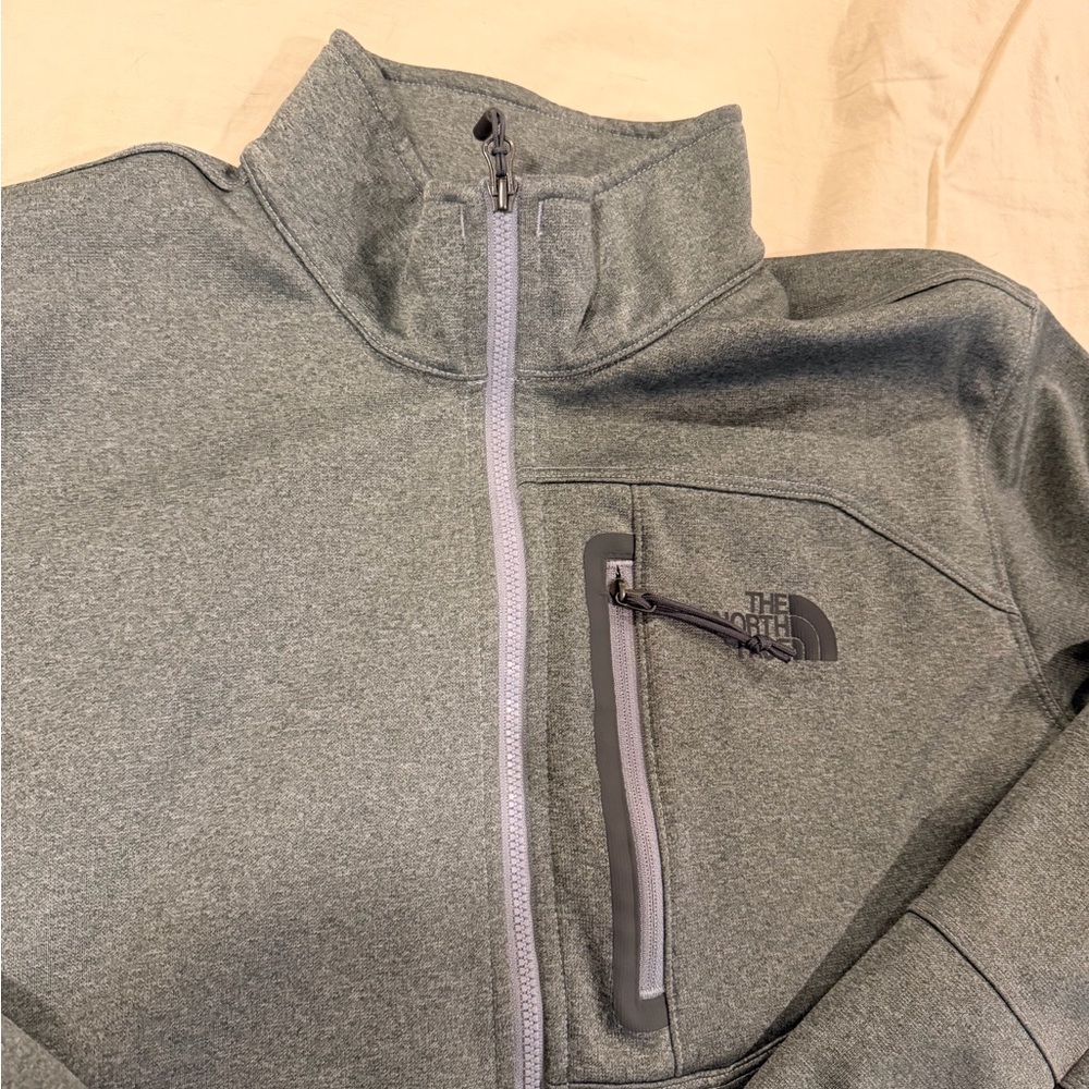 The North Face Men's Gray 1/4 zip - Picture 2 of 4